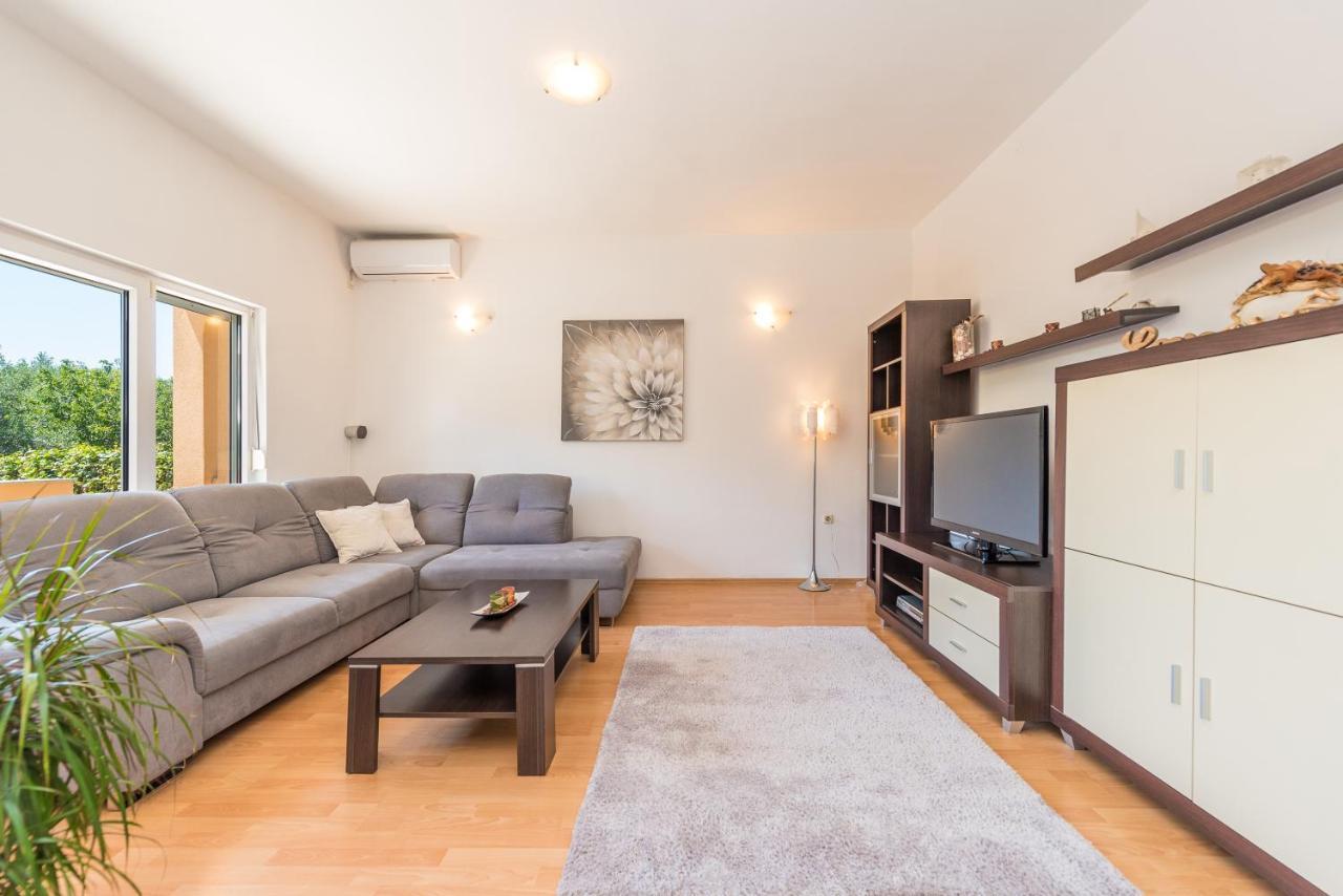 Nelly Apartments プリヴラカ エクステリア 写真